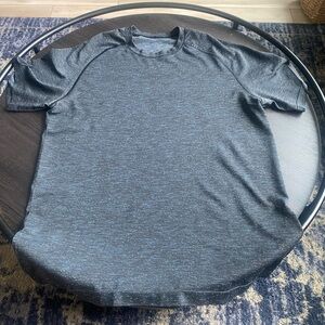 Lululemon Metal Vent SS Large